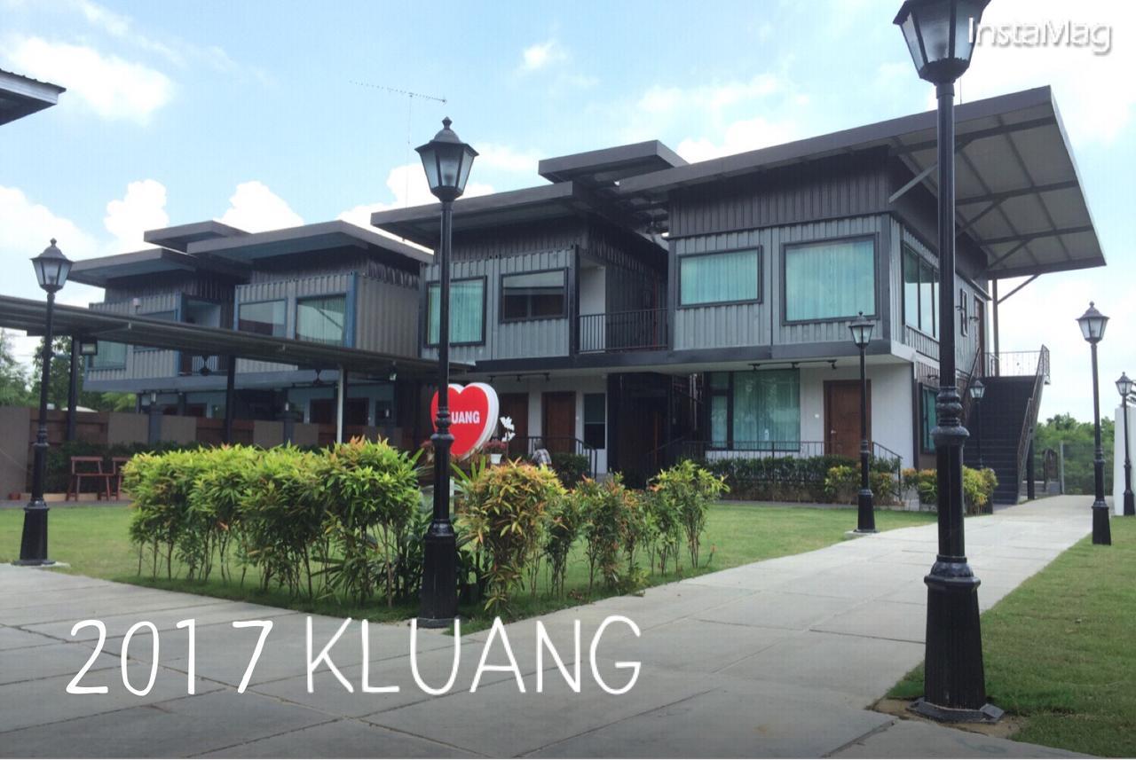 Kluang Container Swimming Pool Hotel Exterior photo